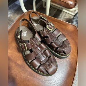 Dr Martens fisherman sandals women’s size 8